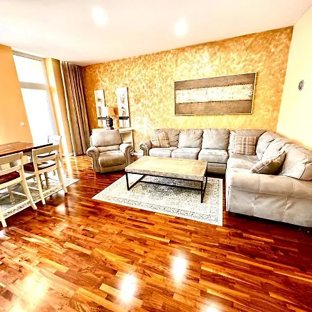 Swiss Luxury 132m2 شقة سراييفو